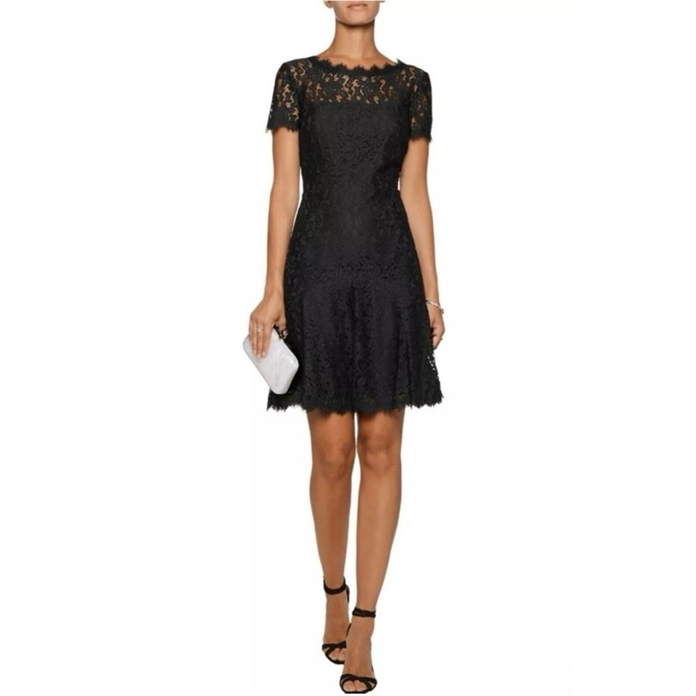 NWT Diane Von Furstenberg Fifi Lace Black Classic Dress Size 2